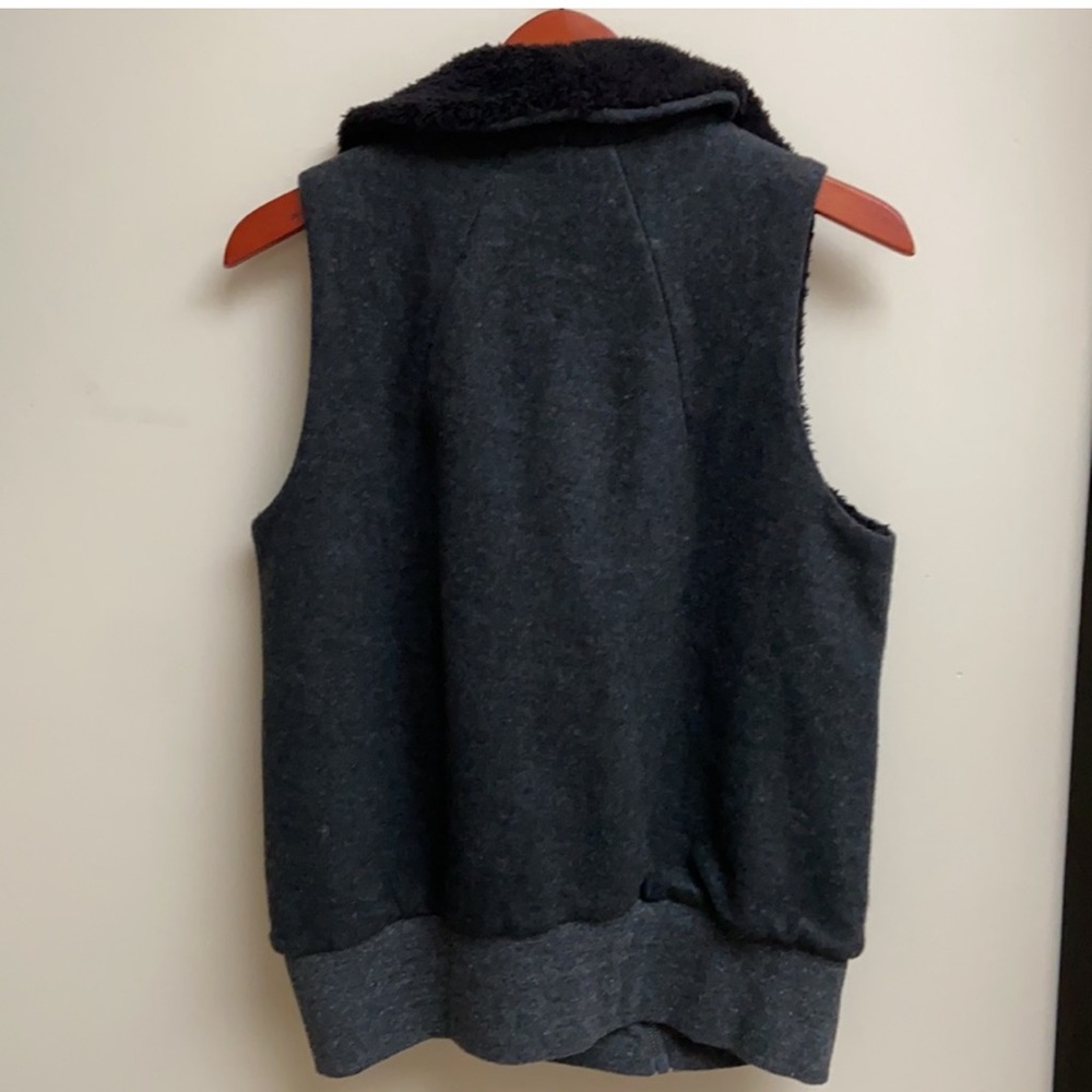 Alo Yoga Sherpa Vest